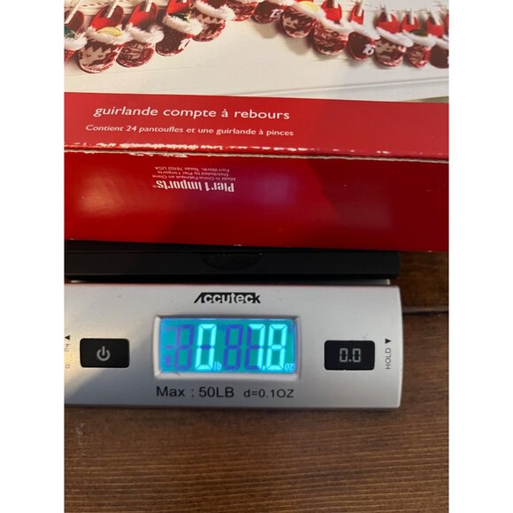 Pier 1 Imports Christmas Countdown Garland Mini Sock Ornaments & Twine Clips - Picture 10 of 10